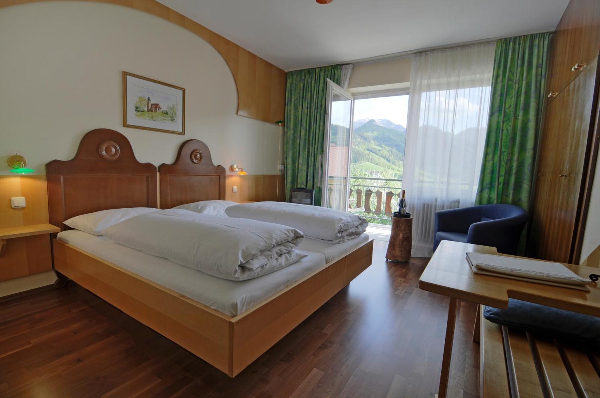 Landgasthof Kirchenwirt Grossraming Esterno foto